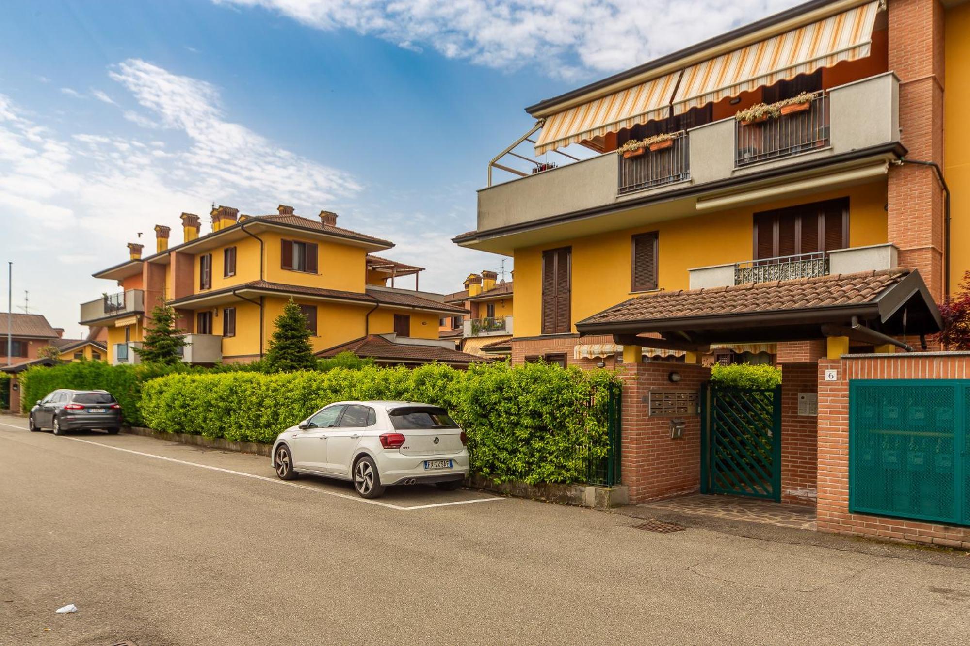 El Sol Residence - Modern House Near Milan Dresano Exteriör bild